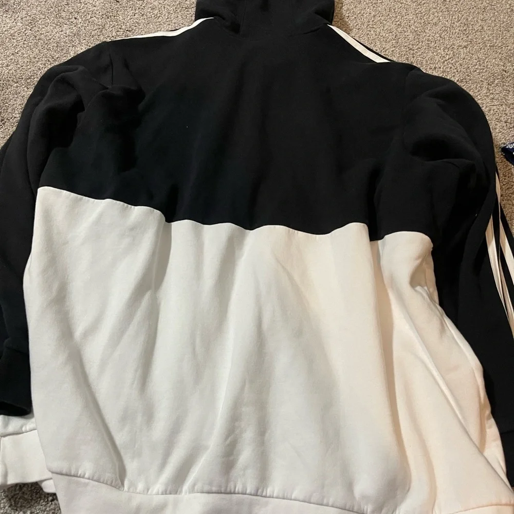Adidas Men's Black and White Hoodie - Picture 5 of 5